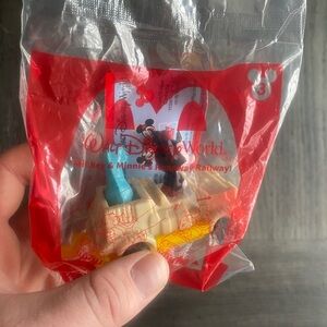 Disney Minnie Mouse 2022 McDonald’s Happy Meal Toy